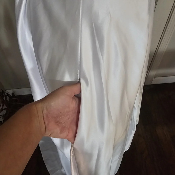 AMANDAS | NWOT White satin high low train wedding skirt size medium - Picture 5 of 8